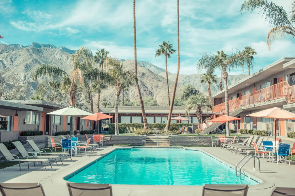 The Skylark, a Palm Springs Hotel