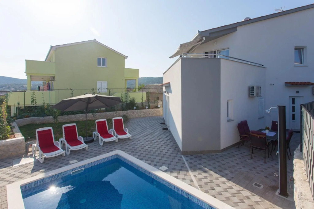 Ivica - With Pool - H
