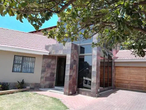 Lalela House Boutique Guesthouse