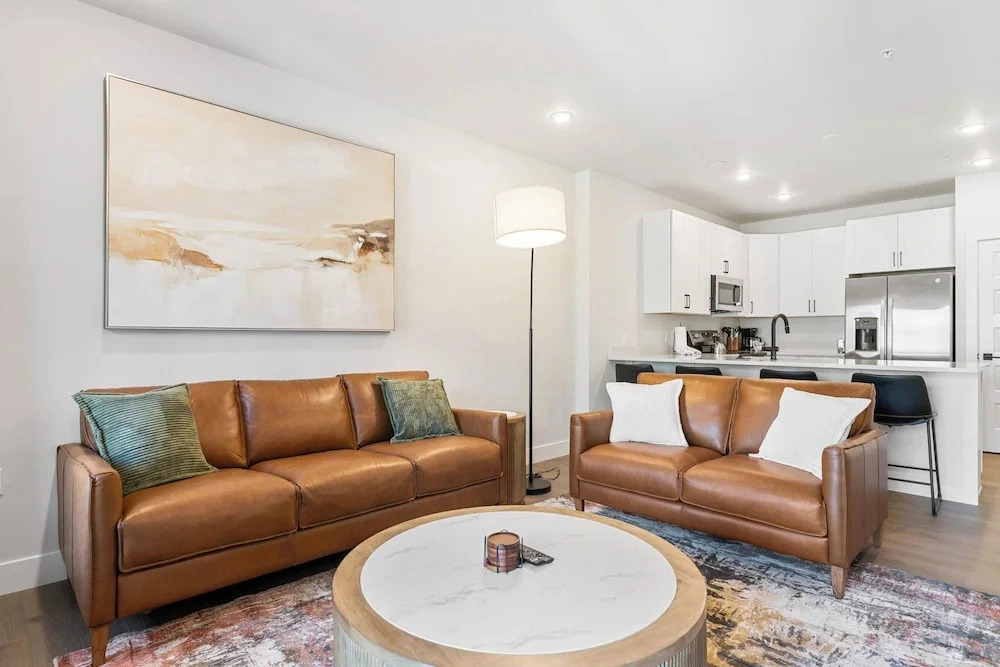 Brightwood #203, Building 2