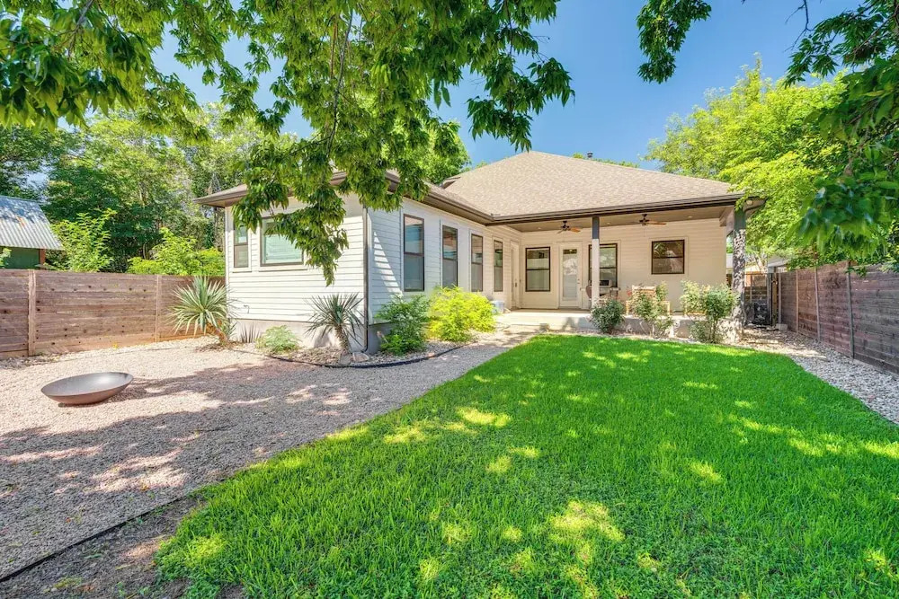 Spacious Austin Home: Near S Congress & Downtown!