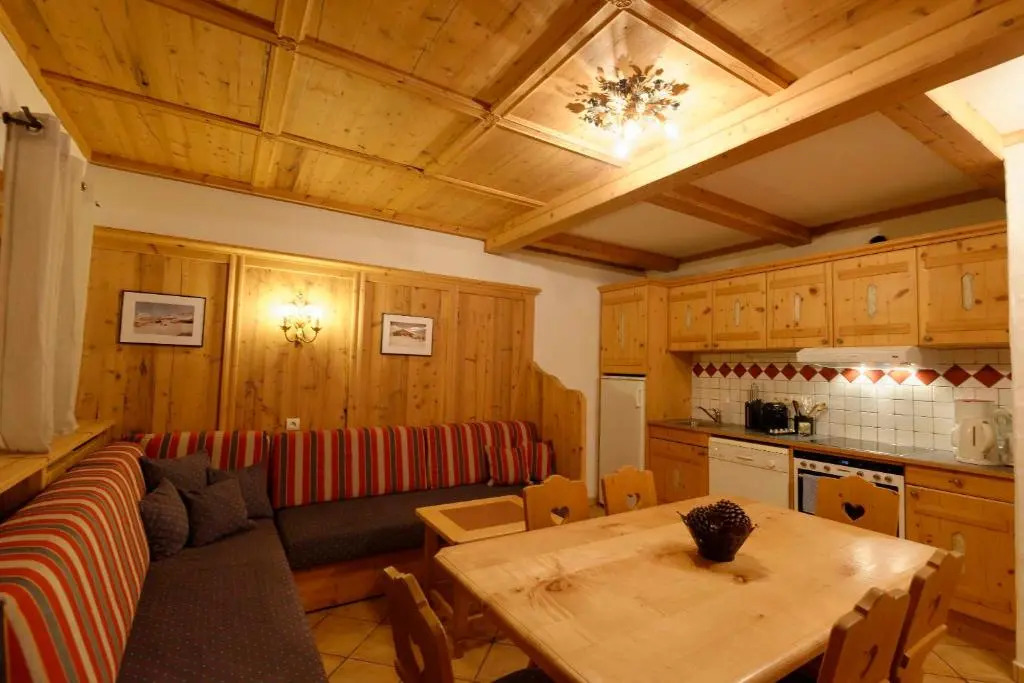 Hôtel 3 étoiles -Restaurant Le Pilatus Courchevel