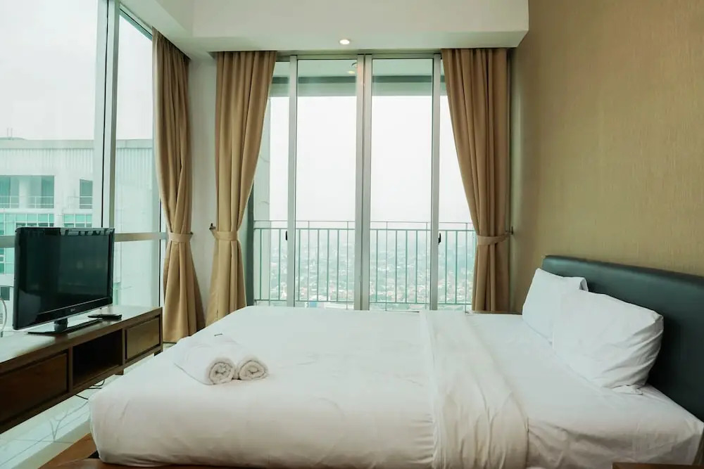 Spacious 3BR at Kemang Village Apartment By Travelio