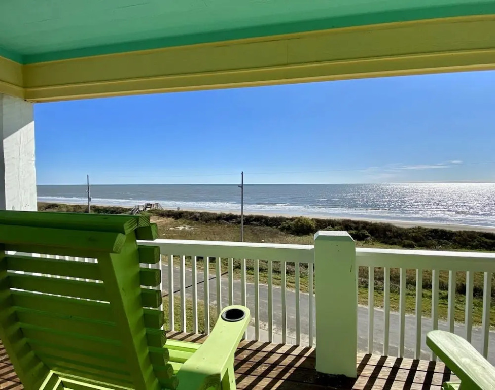 Beachfront Therapy 4 Bedroom Home