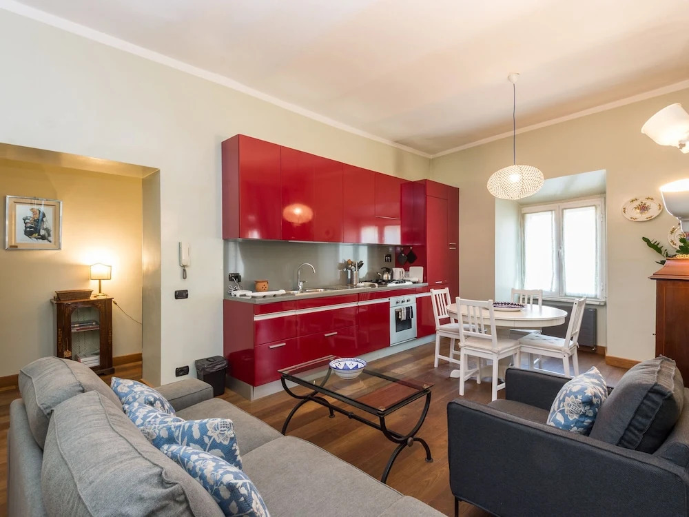 RSH Vatican Large Bright Apartment