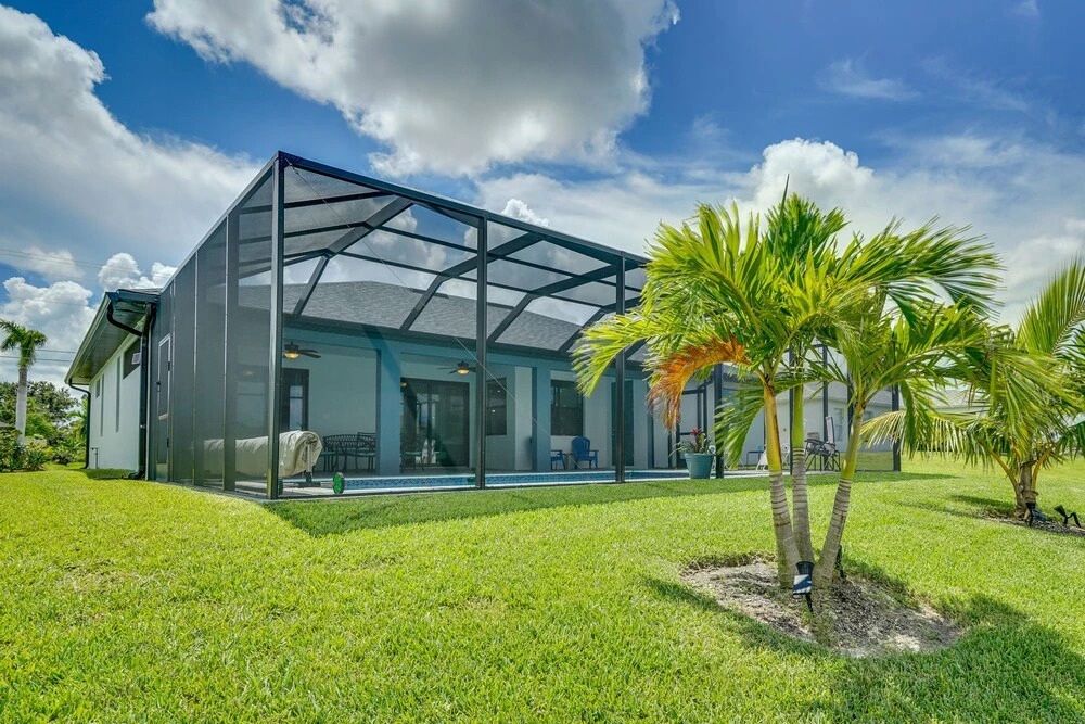 10 Mi to Yacht Club Public Beach: Getaway w/ Pool