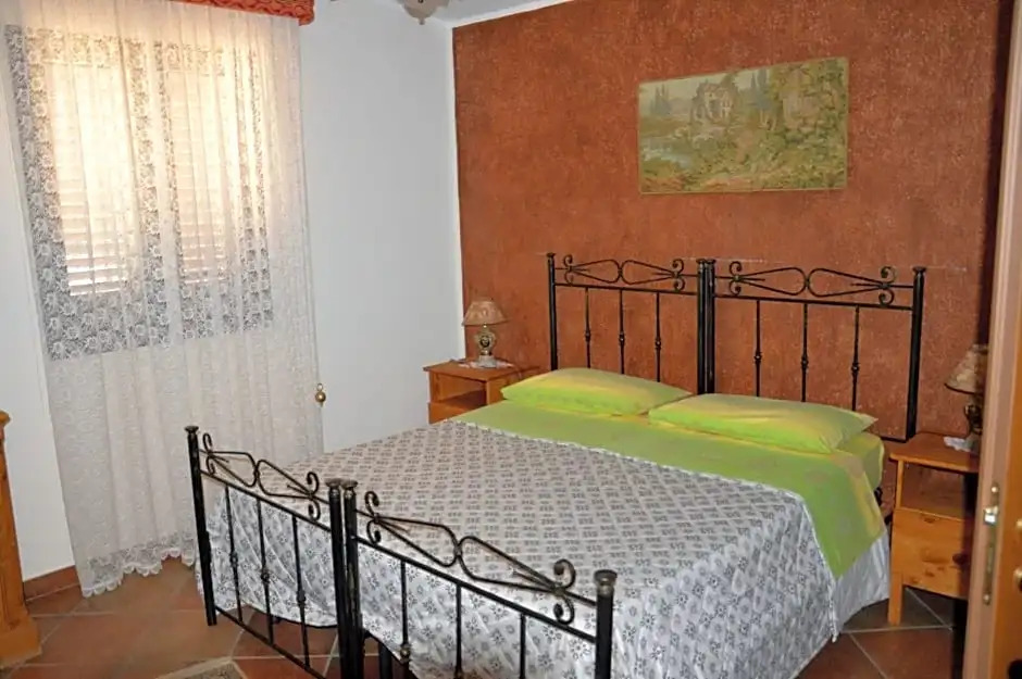 B&B Falconara