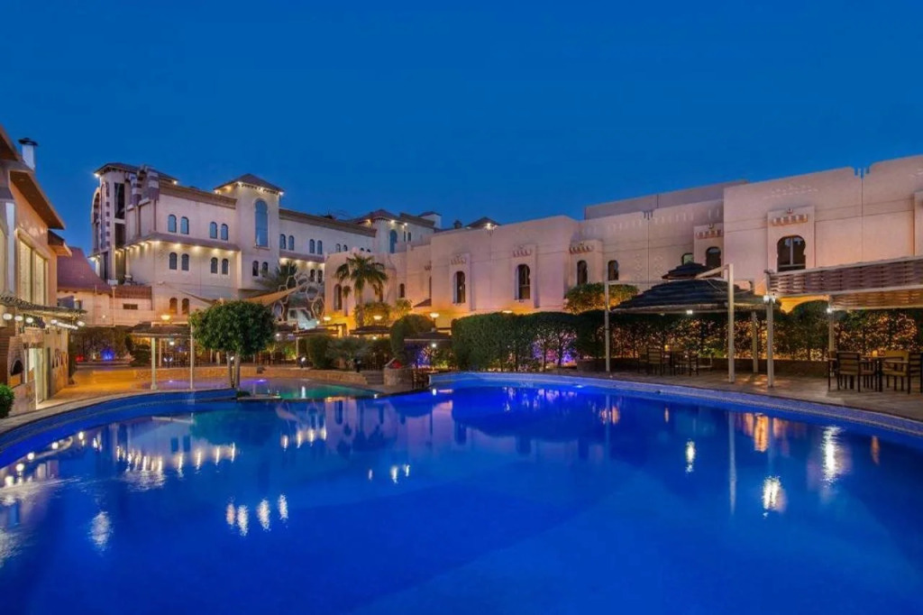 Madareem Hotel