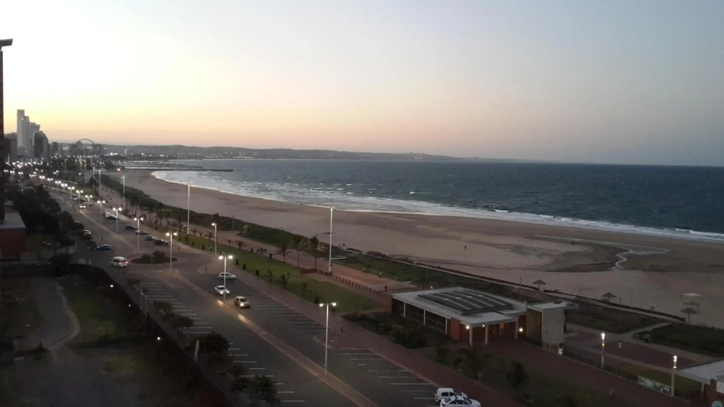 904 Tenbury Beach Apartment