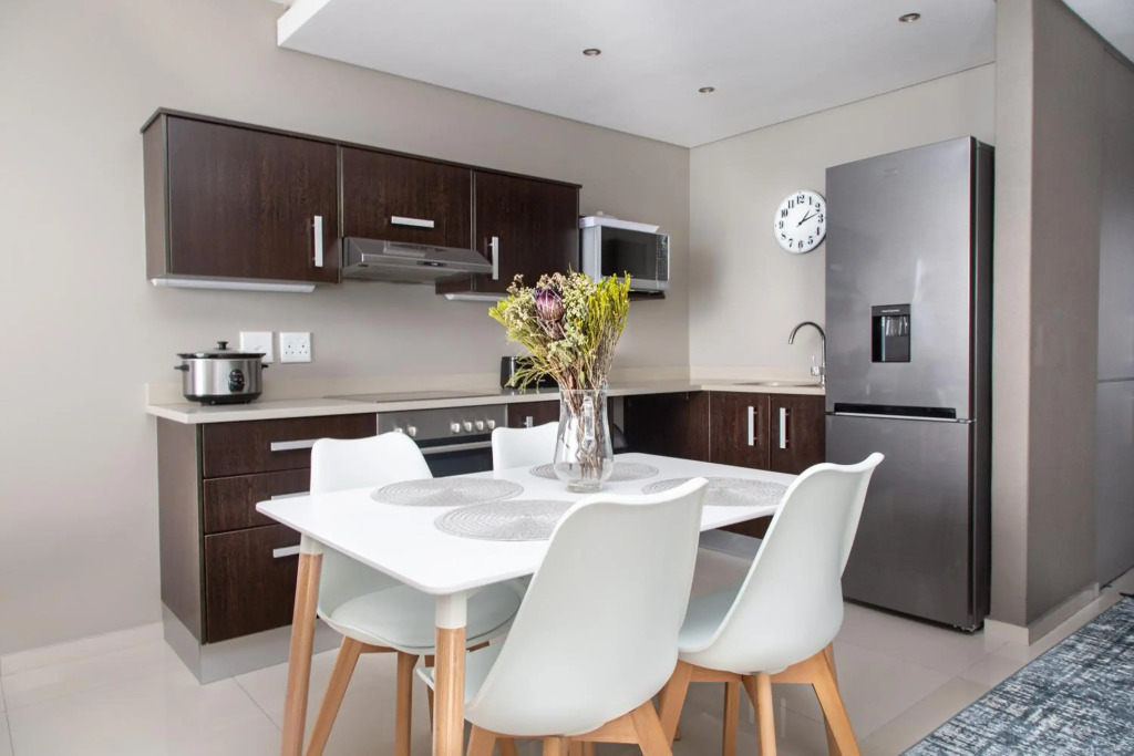 Modern Ocean View 1 Bedroom Apartment 707 Infinity