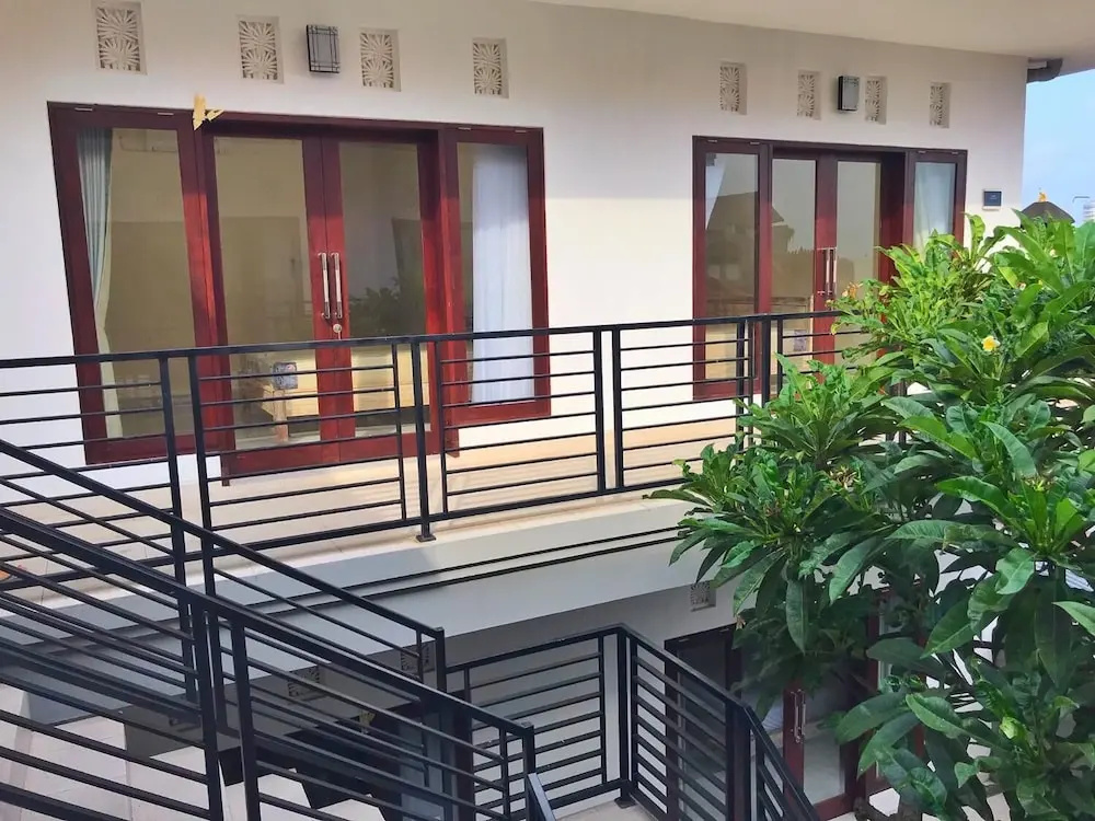 Azalea Homestay & Villa