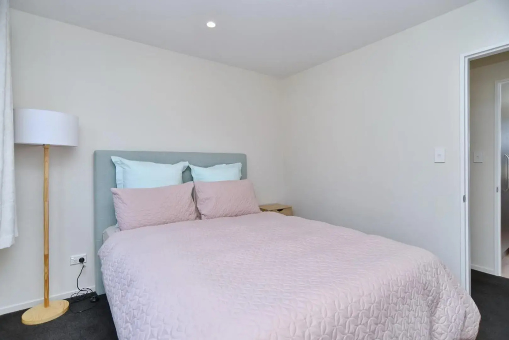 Thomas Townhouse - Christchurch Holiday Homes