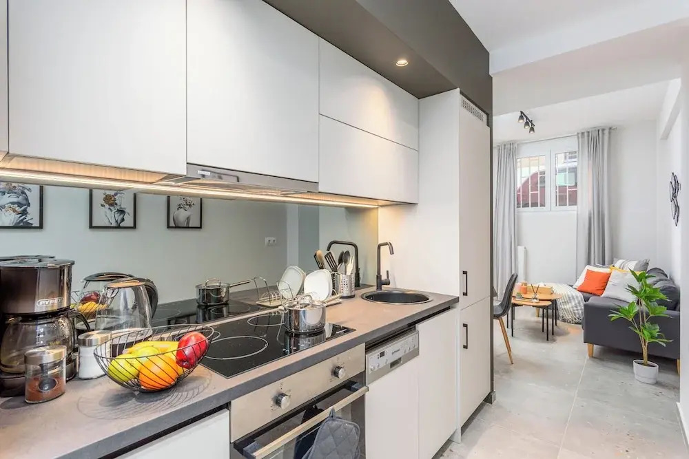 Penelope's Charming 2-BR Apt in Athens