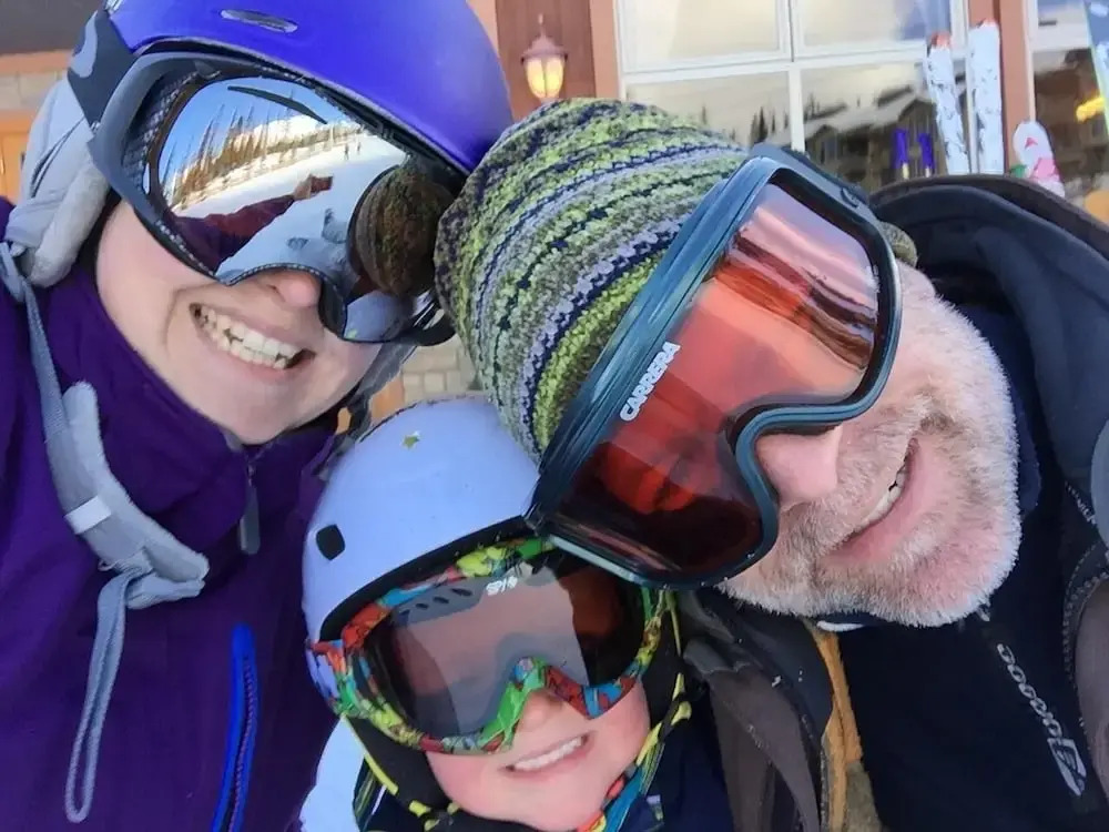 I Spy - Cozy Pet Friendly, Ski In/Ski Out Condo with Private Hot Tub