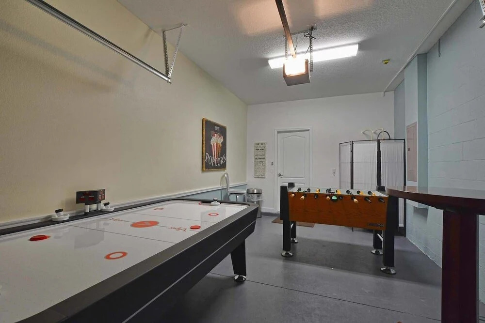 Luxurious 6BD Pool Home With Best Resort Amenities! Two Master Suites and Big Pool Area! - #6pp917