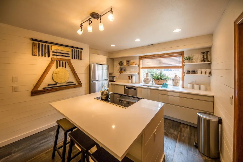 Iron Horse Studio Retreat
