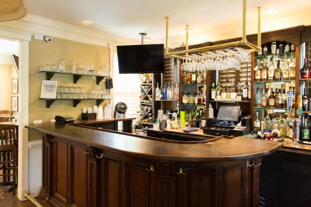Village Inn and Pub - Adults Only