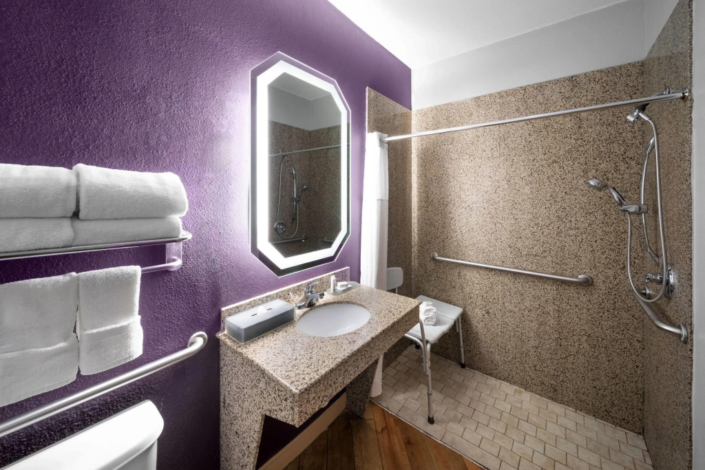 La Quinta Inn & Suites by Wyndham Brownwood