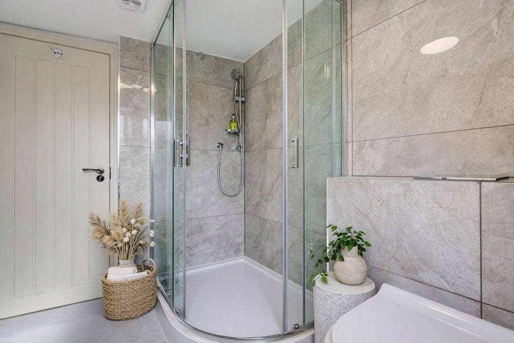 Stylish 2BR Apartment in Leicester Square