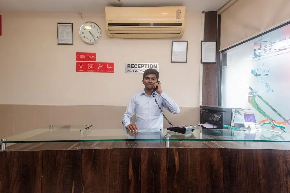 OYO 4269 Hotel Sai Residency