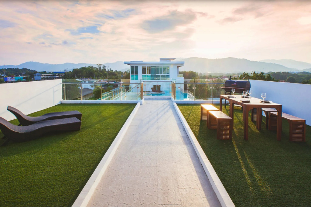 The WIDE Condotel - Phuket