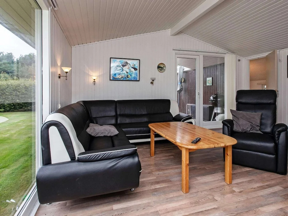 Peaceful Holiday Home in Falster near Sea