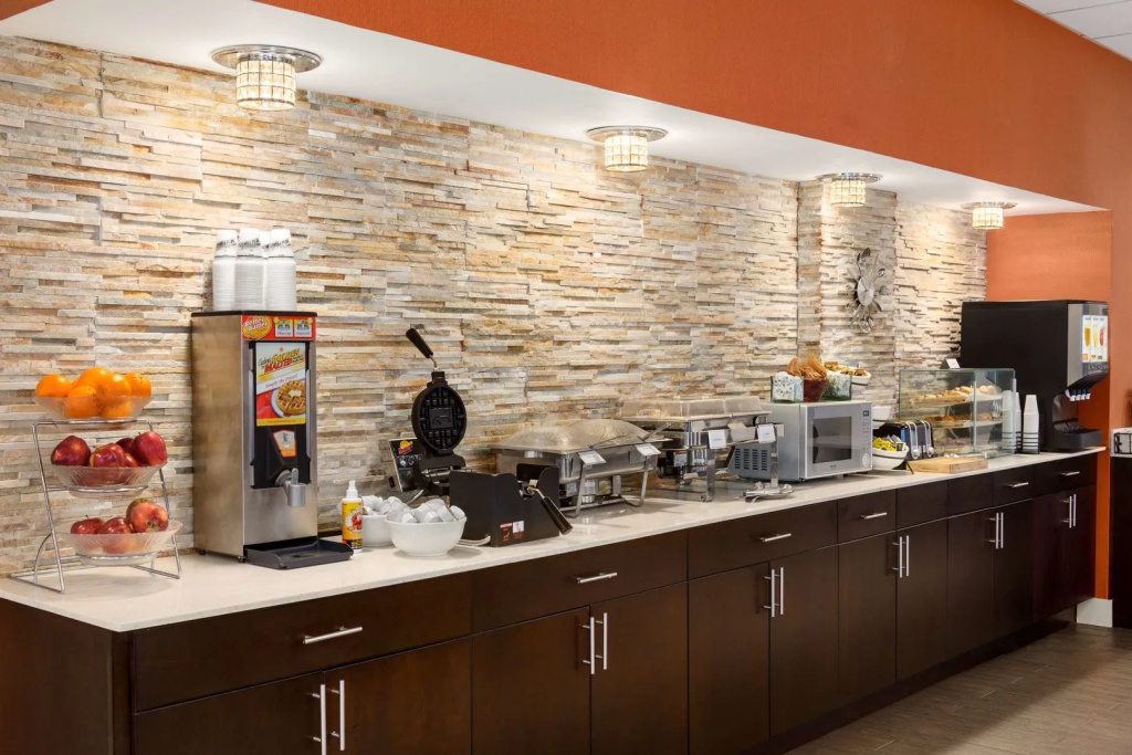 Country Inn & Suites by Radisson Nashville Airport TN