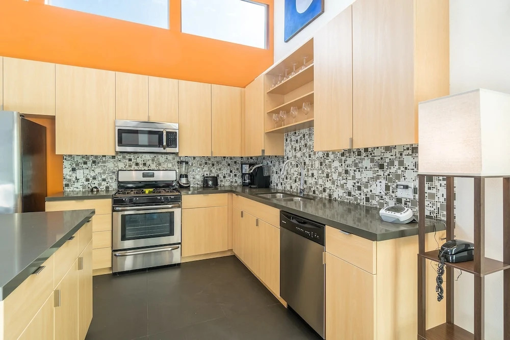 California Home 747 3 Bedrooms 3 Bathrooms Home