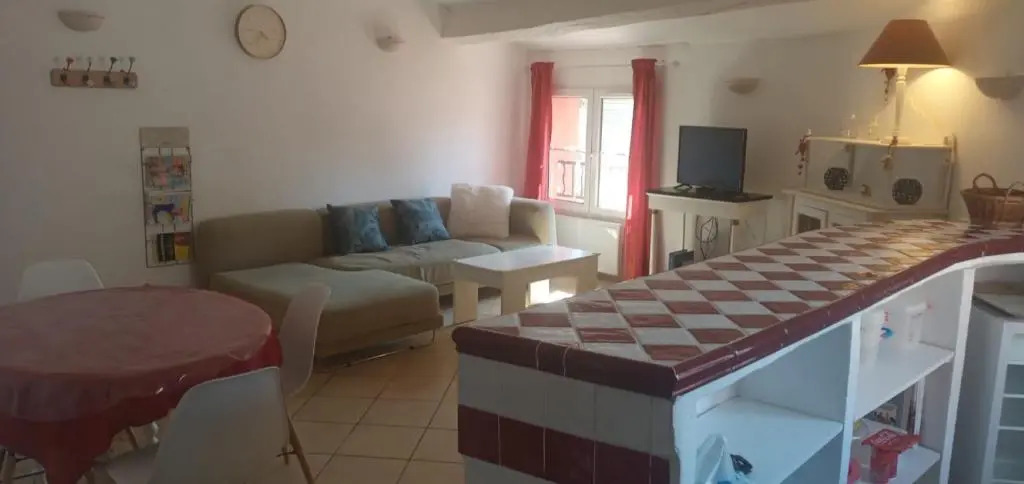 Appartement de charme avec terrasse tropézienne / Rooftop