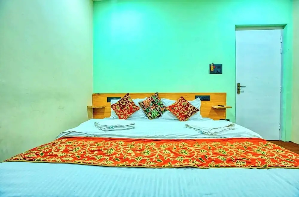 Anjeer villa