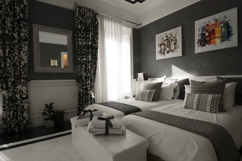 Suite Spagna 29 Luxury Apartment Spanish Steps View