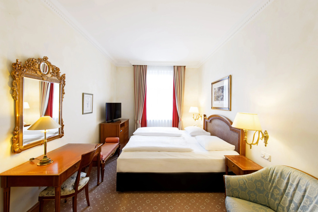 DORMERO Hotel Halle