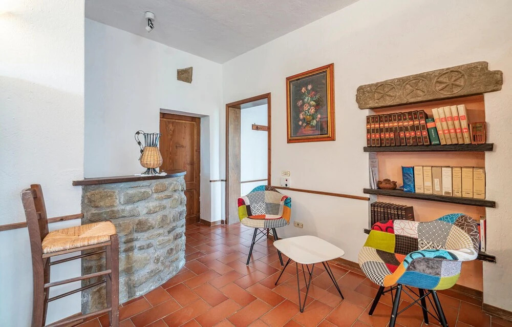 Nice Apartment in Cortona AR With 1 Bedrooms, Wifi and Outdoor Swimming Pool
