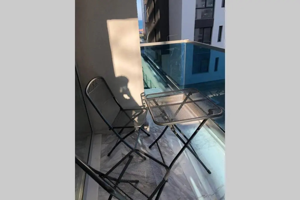 Waves Residence Apartment - beachfront -30m from the beach