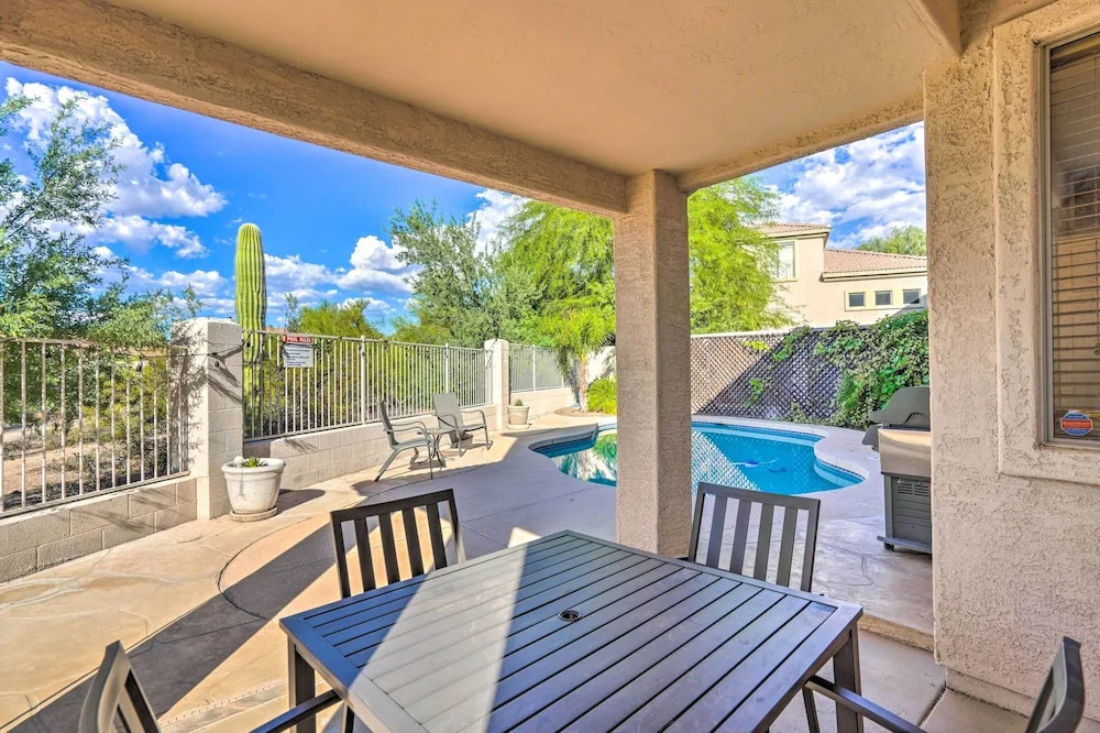 Cave Creek Retreat w/ Private Pool & Hot Tub!