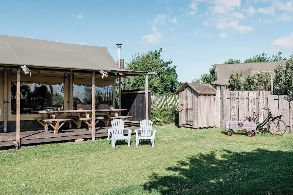 Woodlodge in Duynpark With Scenic Views