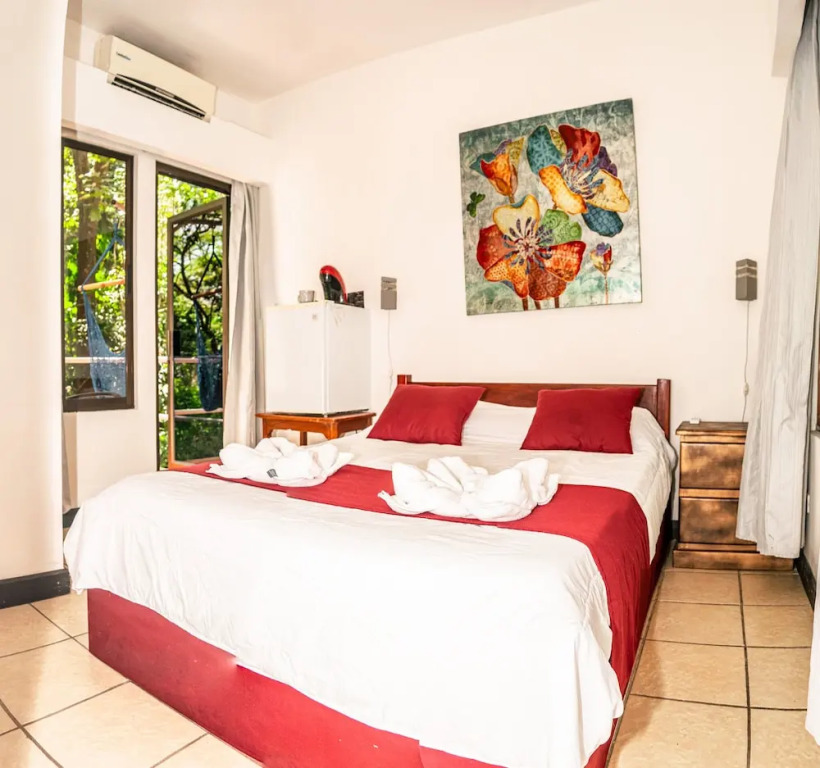 Val Hotel