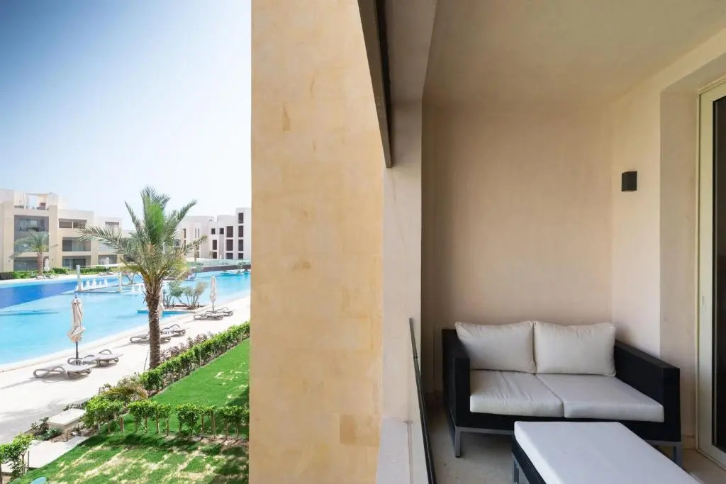 Balanced & Bright 2 BDR Mangroovy Free Pool & Beach Access
