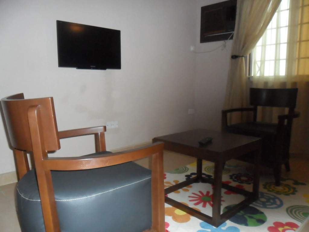 Swisscottage suites