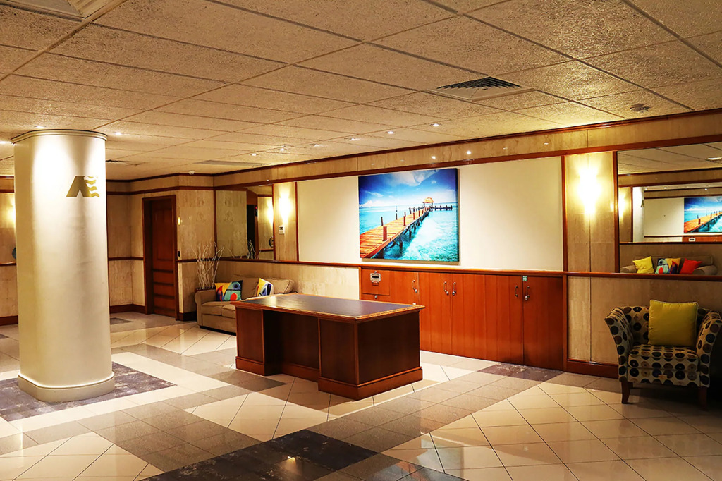 Cairns Aquarius
