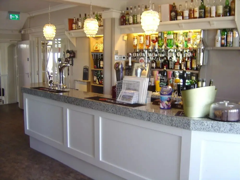 The Cliffemount Hotel