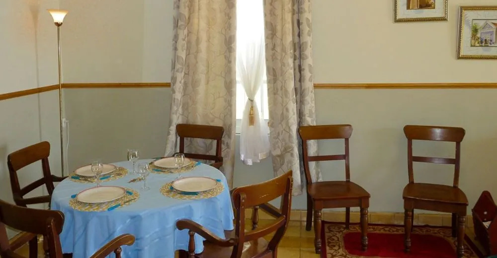 Lucille Residence C Bay