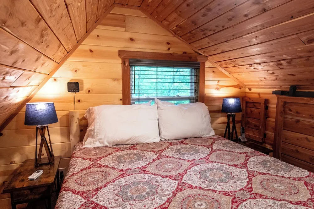 Windstorm Cabin