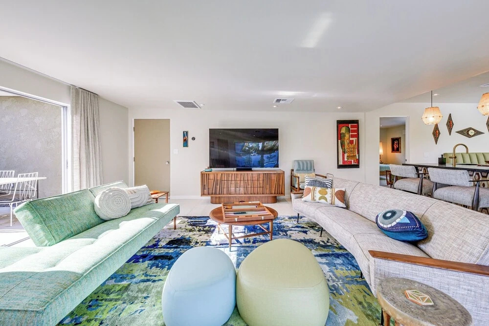 2 Mi to Downtown: Luxe Palm Springs Home!