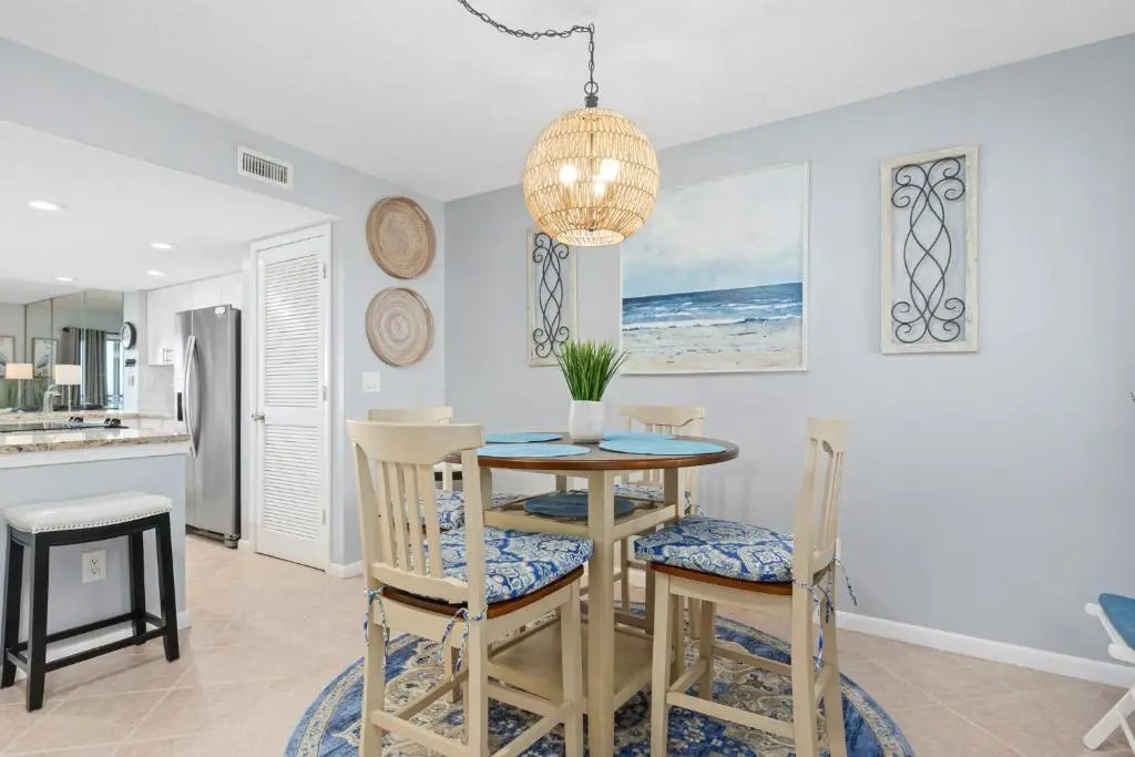 Windjammer 403, 2 Bedrooms, 4th Floor, Ocean Front, Elevator, Sleeps 6