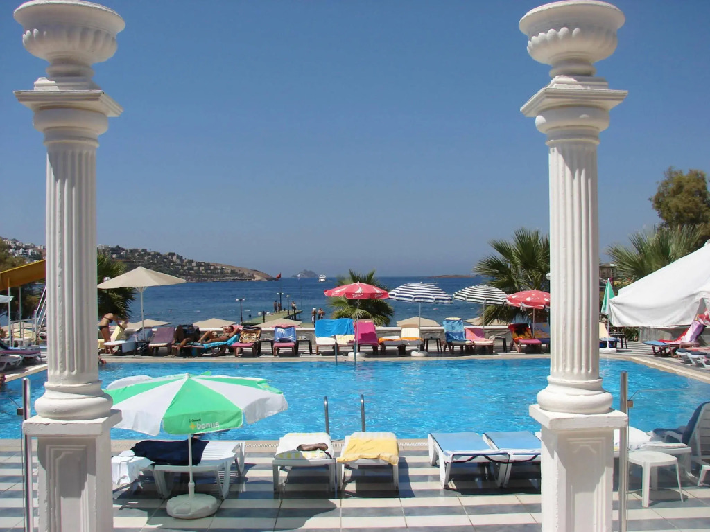 Golden Age Hotel Yalıkavak Bodrum