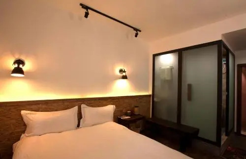 Siguniang Mountain Xileju Theme Inn