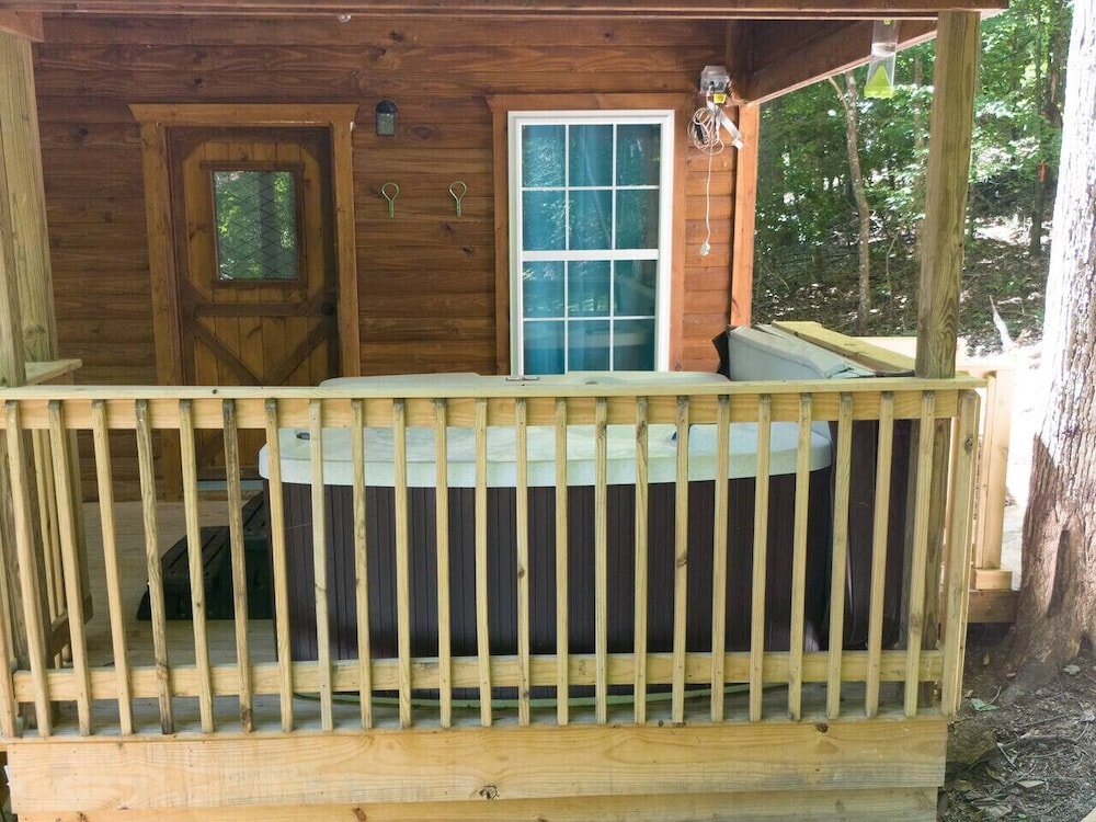 Wifi & Hot Tub, Large Family - Climb On in Rrg!