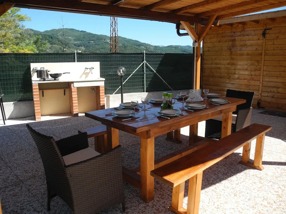 Spacious Holiday Home in Lucca With Swimming Pool