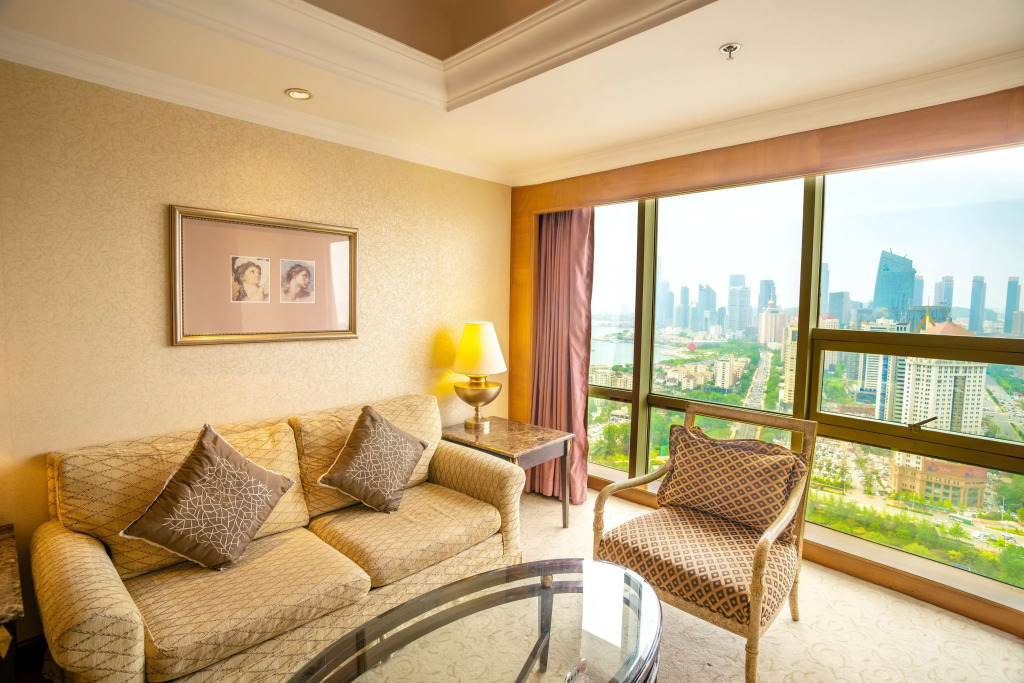 Crowne Plaza Qingdao by IHG